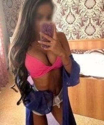 Молодая, страстная и игривая красотка приглашает в гости состоятельного мужчину. Готова подарить незабываемые моменты удовольствия и релакса. Фотографии подлинные. 6103, 24 года